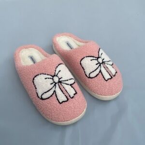 Aeropostale Pink Slippers with White Bow
